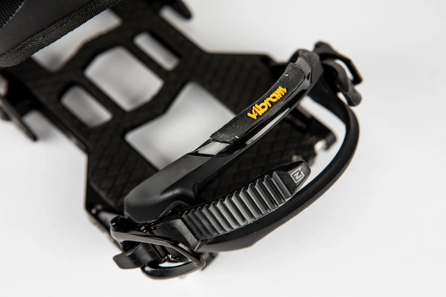 Nitro Vertical ST X Spark Splitbinding Black - L 