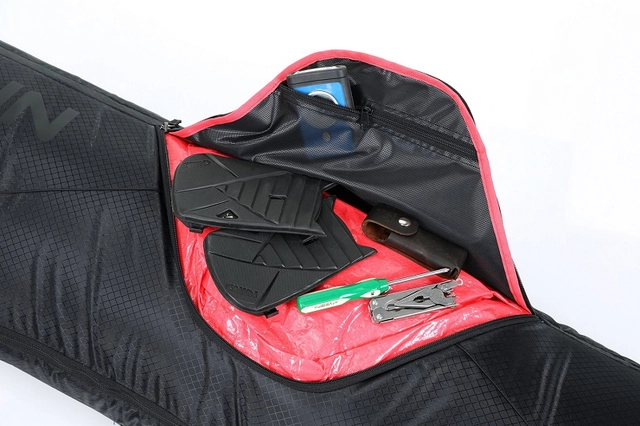Nitro Tracker Wheelie Board Bag Phantom - 165cm 
