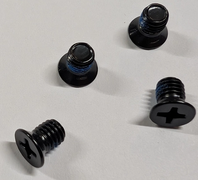 Nitro Buckle Mounting Screw x 4 Black - M5x7 