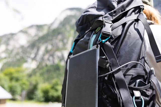 Pale Blue Approach 1 Solar Panel 7W Single, w/Grip Cords 