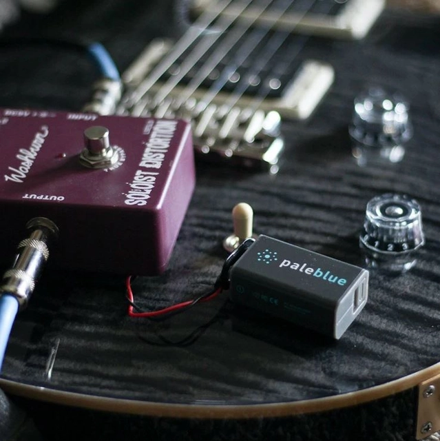 Pale Blue Li-Ion Rechargeable 9V Battery 2 pack of 9V with 2x1 USB-C cable 