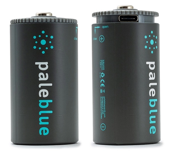 Pale Blue Li-Ion Rechargeable D Battery 2 pack of Dcells with 2x1 charging cable 