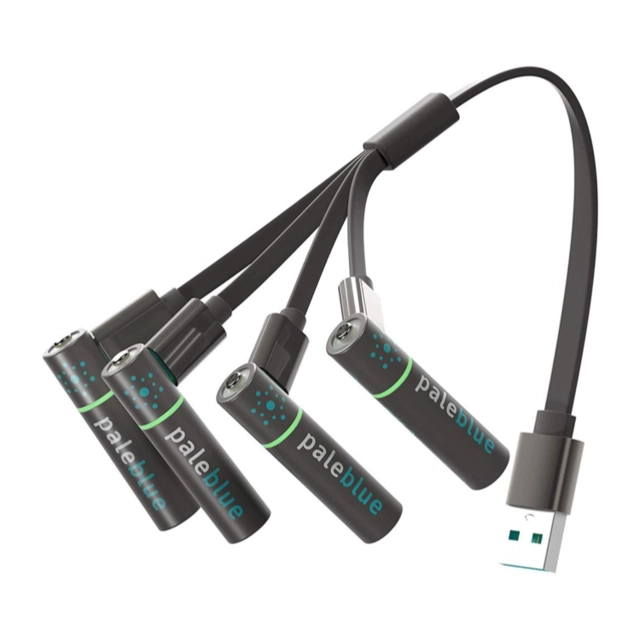 Pale Blue Sustainability Kit 8xAA/8xAAA Included 2 USB-C cables & battery cases 