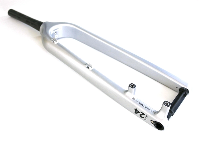 Gaffel Woom OFF Carbon 24" 1"-1 1/8" baby taper, 100x15mm 