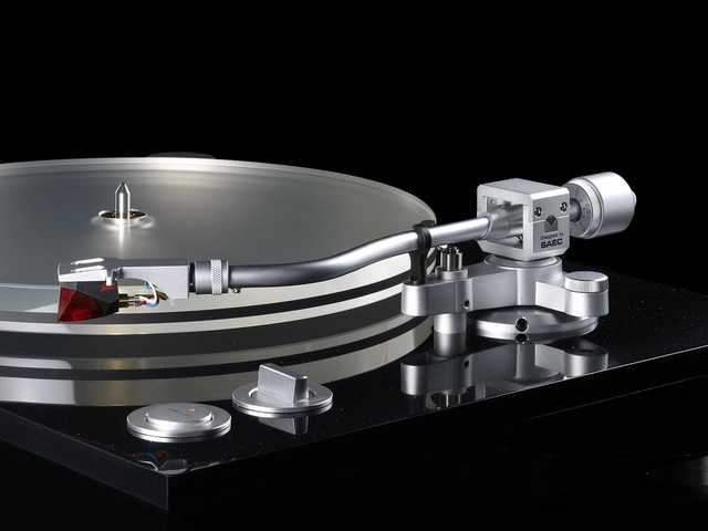 TEAC TN-5BB-M/B Balanced Turntable 