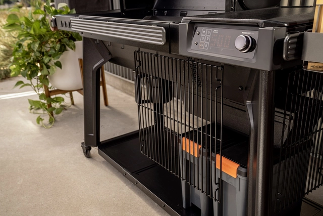 Traeger Woodridge Pro 