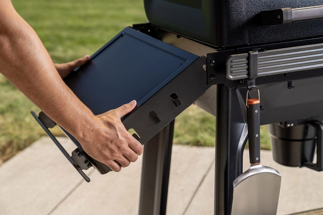 Traeger Woodridge Pro 