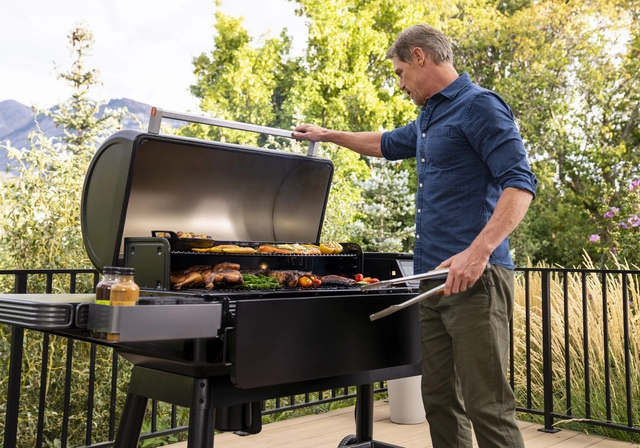 Traeger Ironwood XL 
