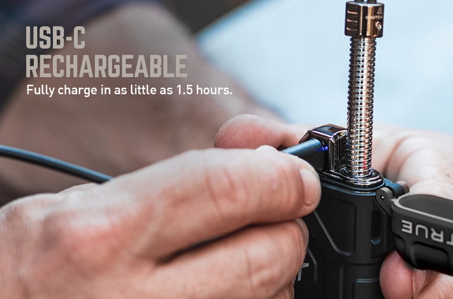 True Plasma Lighter Black 